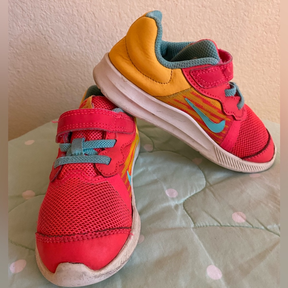 Nike Downshifter 8 AV6156-600 Toddler Sneakers size 9